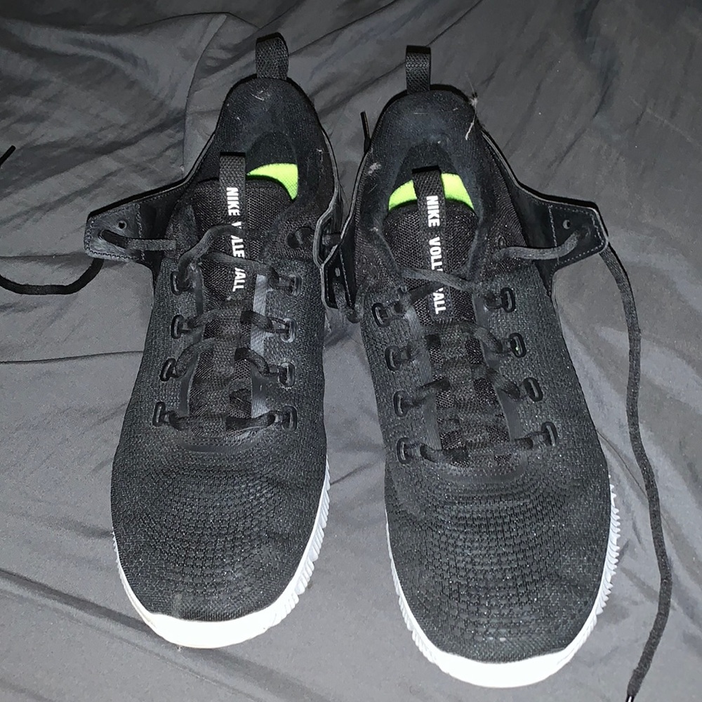 Women’s Nike Volleyball shoes BLACK / Size 12